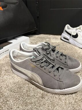 Puma Men’s Gray Suede Low-Top Sneakers